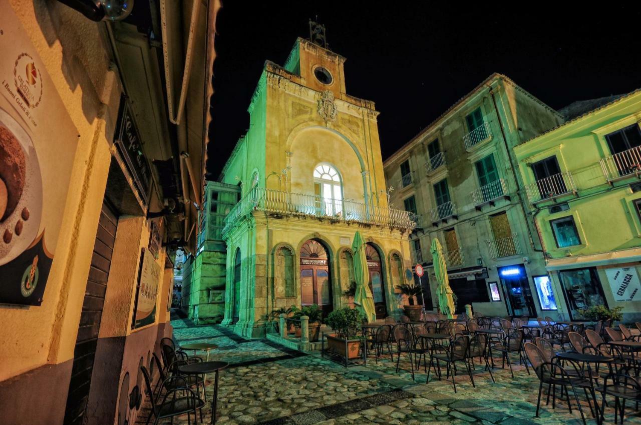 Отель La Torre Del Mulino Тропея Экстерьер фото